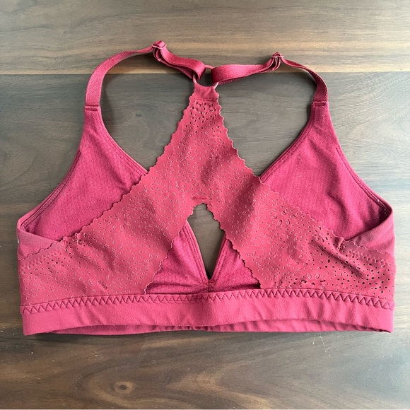 Lululemon Free Spirit Bra Adjustable Straps Maroon Red Size 6 - Picture 2 of 5